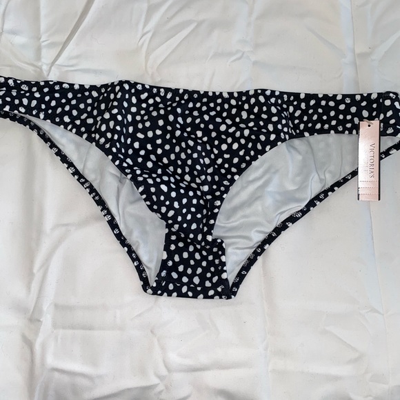 Bathing suit bottoms - Picture 1 of 2